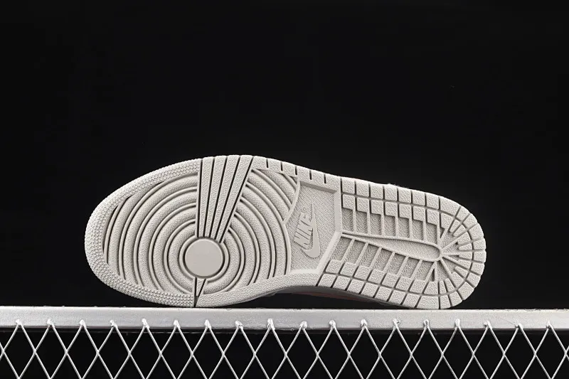 All Categories Air Jordan Jordan Series Basketball Shoes Air Jordan 1 Mid Air Jordan 1 Mid AJ1 Joe 1 White Gray Pink Mid-top Cultural Basketball Shoes DN4045-001